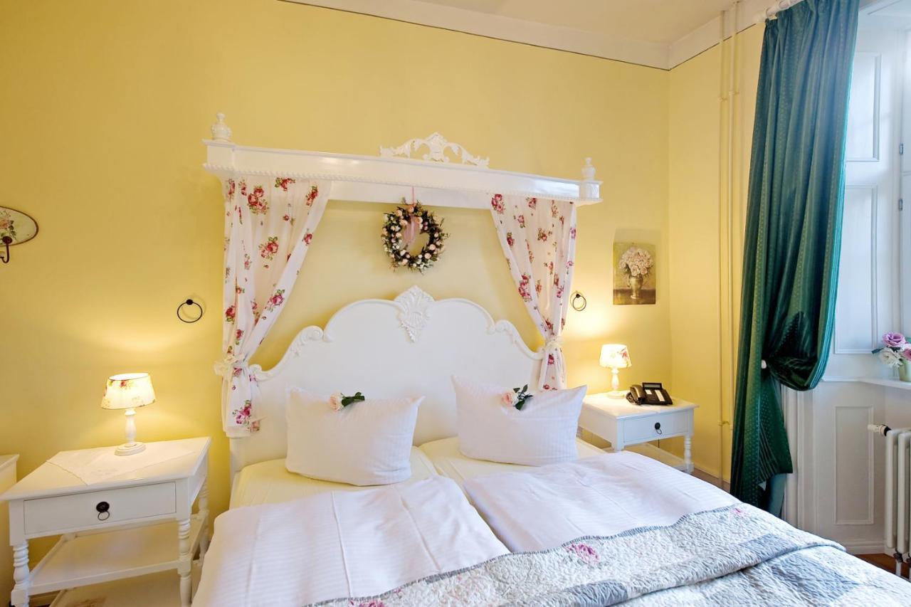 Schlosshotelgedern Kültér fotó